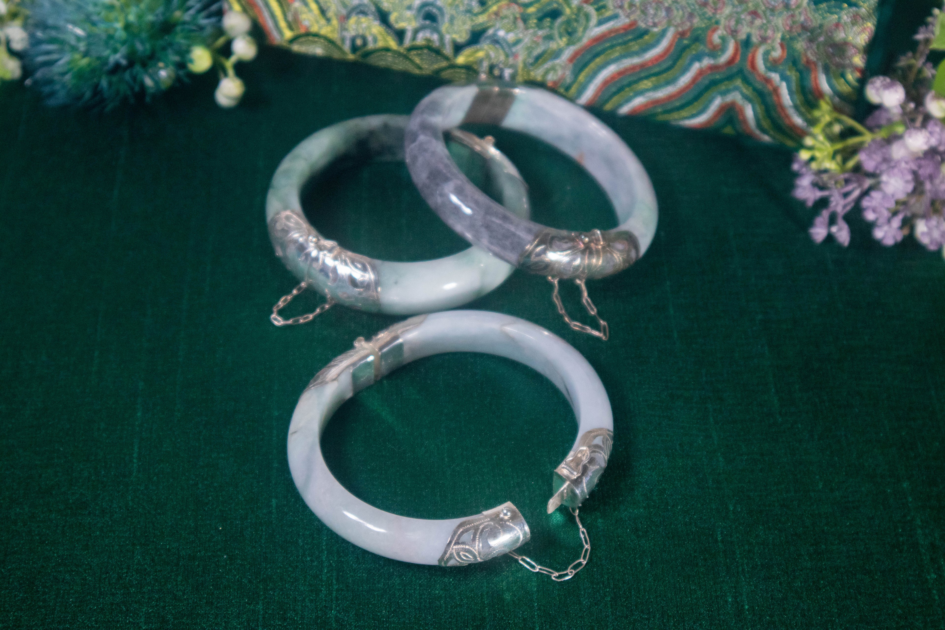 Jade White Gold Lock Bangle
